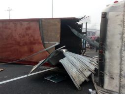 Choque entre autobús y tráiler en carretera a Morelia deja 25 lesionados