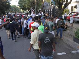 Los migrantes agradecieron al pueblo mexicano por el apoyo brindado al paso de la caravana en diferentes partes del país. NTX / G. Durán