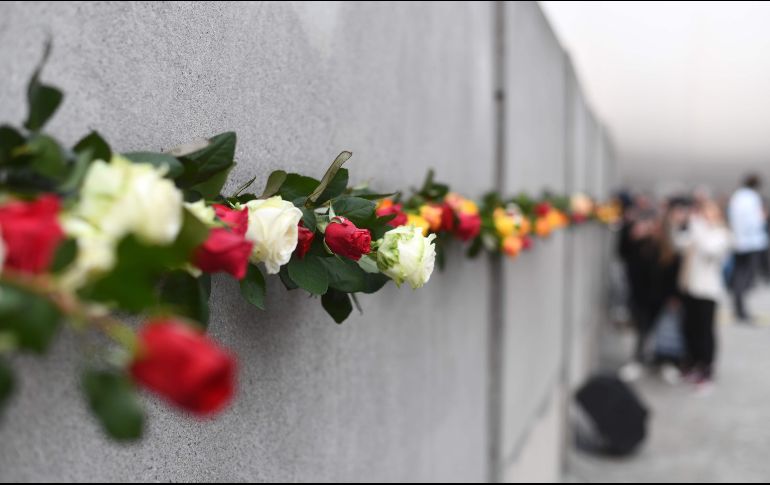 Este 9 de noviembre se cumplen 29 años desde que fuera derribada la barda que separó a familias y amigos durante 28 años. AFP / R. Hirschberger