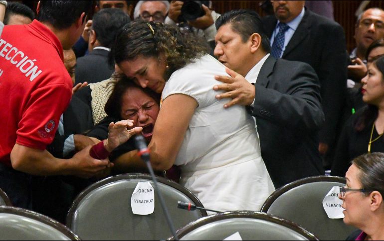Los restos de Valeria, la hija de la diputada que recibió la noticia de su muerte durante una sesión, fueron trasladados a Minatitlán. EFE / ARCHIVO