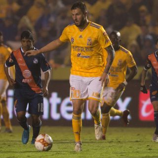 Tigres derrota por goleada a Puebla, con póker de Gignac