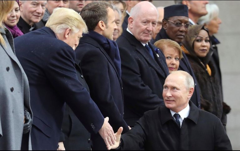 El jefe del Kremlin calificó de buena su conversación con Trump en París. AP / L. Marin