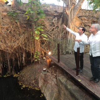 López Obrador revisa avances del tren Maya con Gobernadores