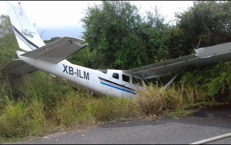 Se desconoce el estado de salud de la tripulación aérea, pues abandonó el lugar tras el accidente. TWITTER/@vigilantehuaste