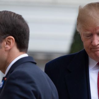 Trump ataca a Macron por sus "bajos niveles de popularidad"