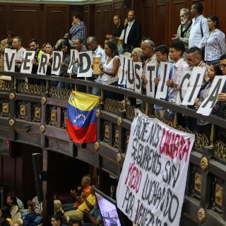 Parlamento venezolano declara ilegal la presidencia de Maduro desde 2019