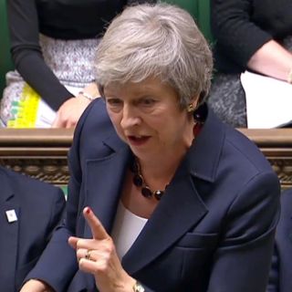 Theresa May defiende el acuerdo de Brexit ante un Reino Unido dividido