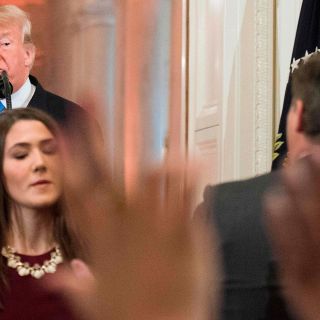 Fox News respalda a CNN en demanda contra la Casa Blanca