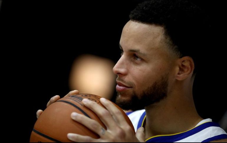 Curry no jugará al menos frente a los Rockets, Mavericks, Spurs, Thunder ni Trail Blazers. AFP/ARCHIVO