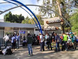 El funcionario estatal señaló que a los migrantes se les ofrece un lugar para dormir y servicios de asistencia médica. SUN