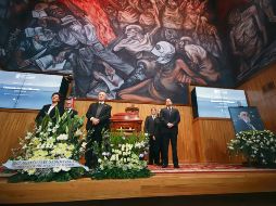 El escritor Fernando del Paso fue despedido con honores en el Paraninfo de la Universidad de Guadalajara. EL UNIVERSAL