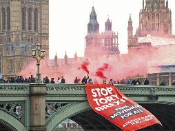 Renuncia de cuatro ministros tambalea acuerdo del Brexit