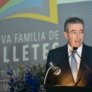 Banxico eleva a 8% su tasa de interés por riesgos inflacionarios