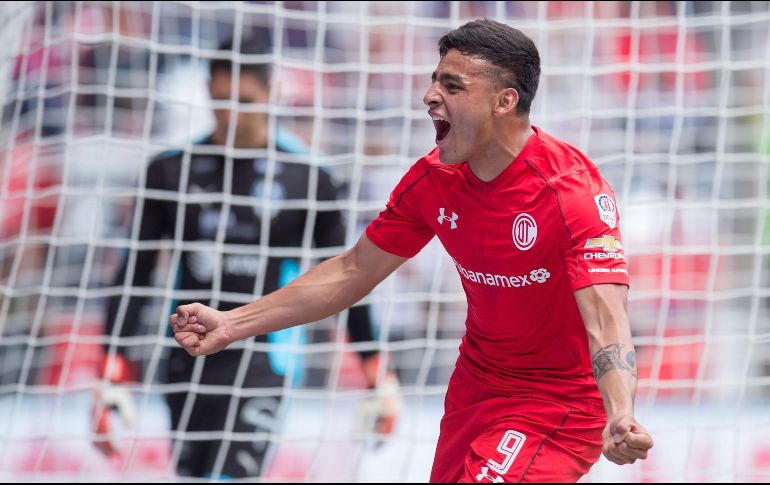 Vega ha anotado cinco goles en 16 fechas del Clausura 2018. MEXSPORT/ARCHIVO