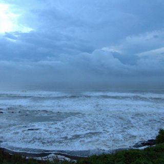 Buscan a 11 pescadores desaparecidos en costas de Oaxaca