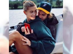 Ambos se han encargado de compartirlo con su público: ella cambiando su nombre en su cuenta de Instagram donde aparece como 