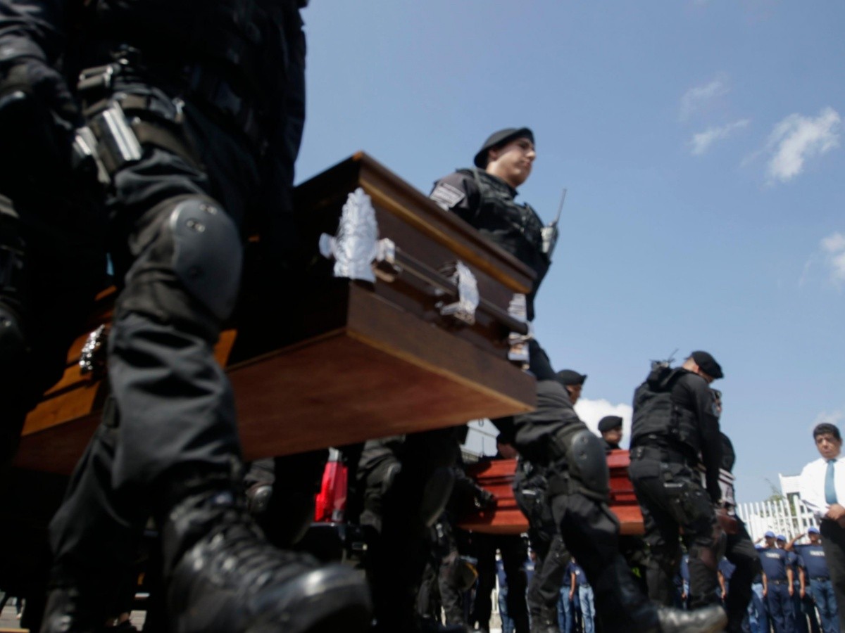 Resultado de imagen para 20 POLICIAS POR CADA 100 MIL PERSONAS EN BAJA CALIFORNIA