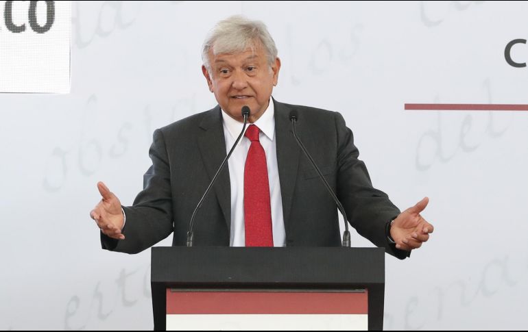 López Obrador dice que en su gobierno se va a apoyar el deporte en todas sus manifestaciones. SUN / B. Fregoso