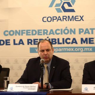 La Coparmex propone aumentar salario mínimo a 102 pesos