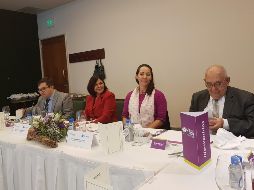 Representantes del Grupo Pisa exponen las características de este fármaco. ESPECIAL