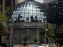 En el mercado accionario local se opera con un volumen de 2.3 millones de títulos, por un importe económico de 37.2 millones de pesos. NTX / ARCHIVO