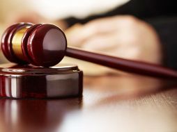 La magistrada argumentó que la reducción de salarios anunciada por López Obrador es inconstitucional. ESPECIAL