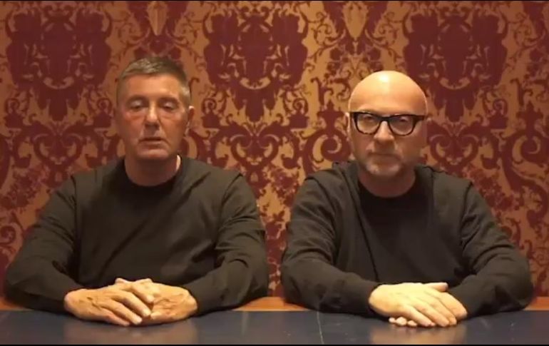 Stefano Gabbana y Domenico Dolce comparecen sentados frente a la cámara para asegurar que 