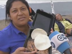 Las declaraciones de la hondureña sobre la comida que le daban en un albergue se volvieron blanco de críticas en redes sociales. ESPECIAL/YOUTUBE