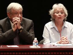 La próxima secretaria de Gobernación compartió la palabra con el periodista y comunicador Leonardo Curzio; así como el investigador José Antonio Crespo. AP/C. Torres