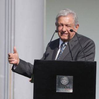 López Obrador critica a opositores del Tren Maya