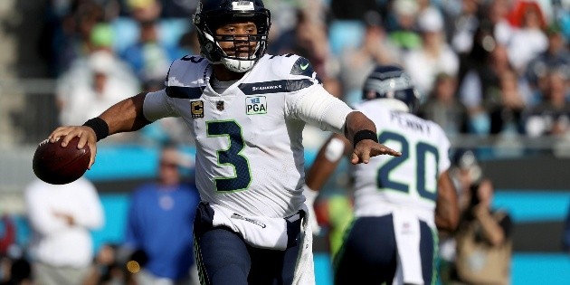 Seahawks remontan y vencen a Panthers