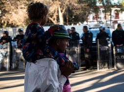 Resaltan que se concedió la suspensión para evitar que los menores de edad migrantes sufran violaciones a sus DH. AFP / ARCHIVO