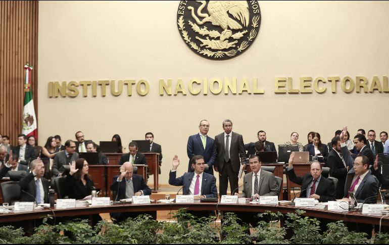 El presupuesto contempla una reducción de 19.6 por ciento en los salarios de los consejeros electorales y de otros altos mandos. SUN/ARCHIVO