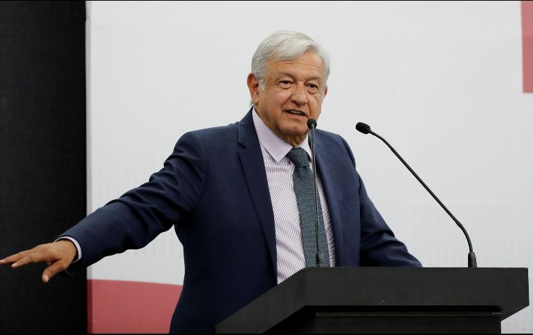López Obrador dijo que encabezará un evento en el Zócalo este sábado, donde dirigirá un mensaje a todos los mexicanos. EFE/J. Méndez