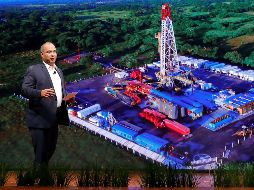 El director general de Petróleos Mexicanos (Pemex), Carlos Treviño, participa hoy en una rueda de prensa para anunciar este hallazgo. EFE/J. Méndez