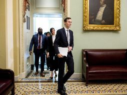 Jared Kushner, asesor principal de Donald Trump, sale tras un almuerzo republicano de política hoy en el Capitolio. EFE/M. Reynolds