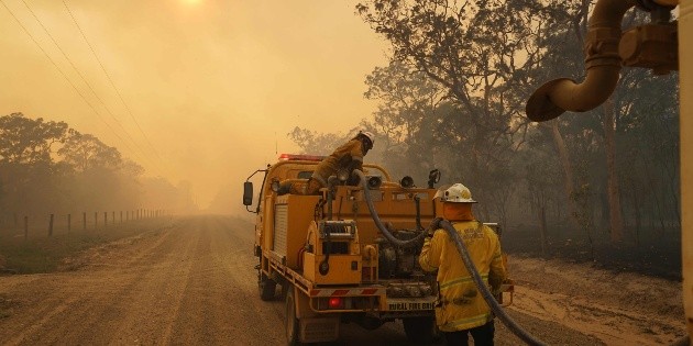 Ordenan evacuaci&oacute;n masiva ante incendios forestales en Australia