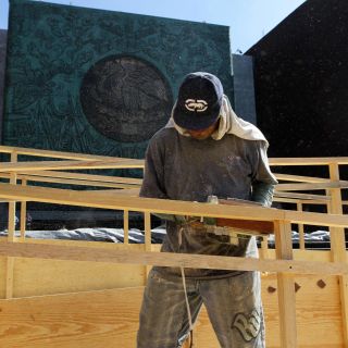 Rehabilitan zonas aledañas a Cámara de Diputados por toma de López Obrador