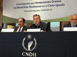 En la presentación de la investigación por Violaciones Graves a Derechos Humanos por el caso Iguala, se indicó que el análisis genético de los fragmentos óseos resulta indispensable en la investigación. TWITTER / @CNDH