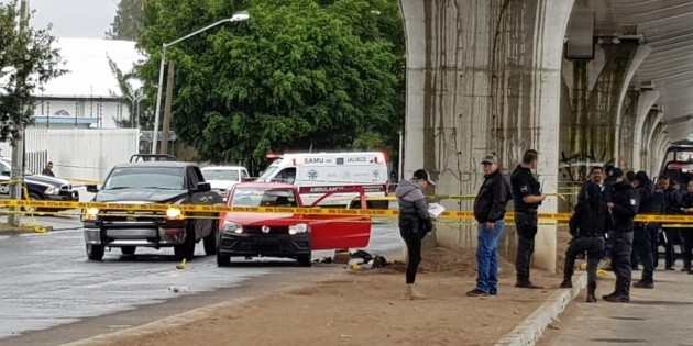 Persecuci&oacute;n y balacera deja un muerto en avenida Revoluci&oacute;n