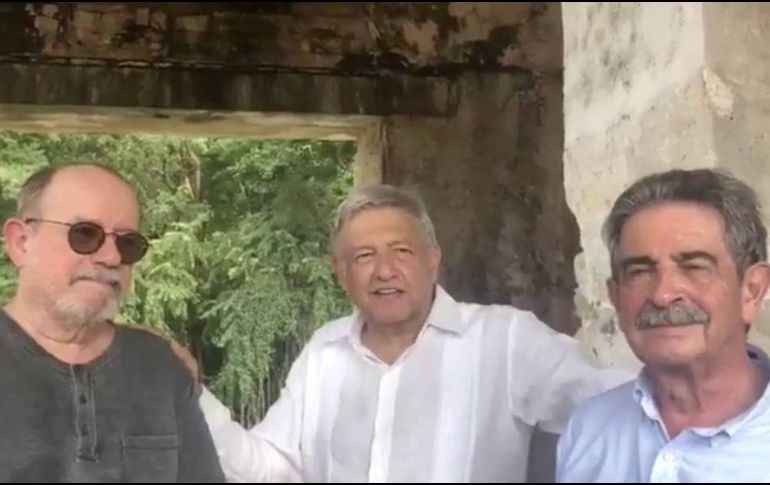 López Obrador subió un video donde muestra el templo de las inscripciones, el arco falso maya y el templo de la cruz. ESPECIAL