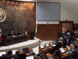 Salvador Caro informó que el criterio para proponer la eliminación de los Institutos fue una revisión a su costo y los resultados que obtuvieron. TWITTER / @LegislativoJal