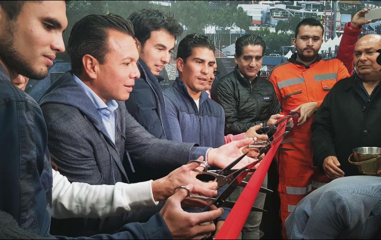 Sergio Pérez estuvo acompañado de varias personalidades en la inauguración de su kartódromo. EL INFORMADOR/J. Robles