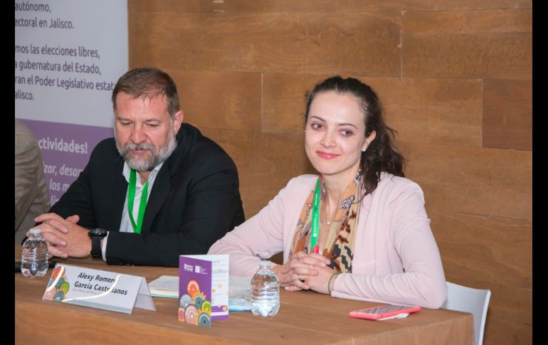 Mar Adentro y el IEPC charlan sobre retos de la participación social en México