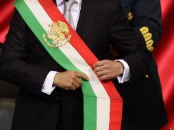 La banda presidencial que recibirá Andrés Manuel López Obrador ya estará modificada. EFE/ARCHIVO