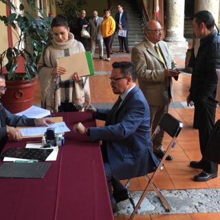 Van 22 por el Instituto de Justicia Alternativa