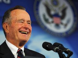 George H.W. Bush fue piloto de guerra durante la Segunda Guerra Mundial, congresista, embajador en la ONU, director de la CIA, vicepresidente y presidente de Estados Unidos. AFP/M. Ngan