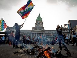 “Fuera Trump”. Miles de argentinos se inconformaron por la visita del presidente de Estados Unidos a Buenos Aires. EFE/J. Roncoroni
