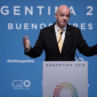 La FIFA defiende final de Libertadores en Madrid, pero River la impugna