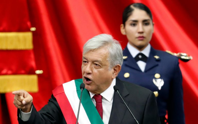 Andrés Manuel López Obrador, durante su primer discurso como Presidente de México. AP/ E. Verdugo